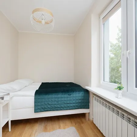 Near To Old Town By Renters Apartment *