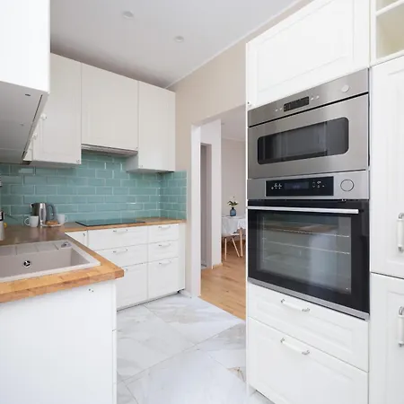 Near To Old Town By Renters Apartment Warsaw